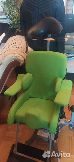 Продам кресло коляску для детей с дцп