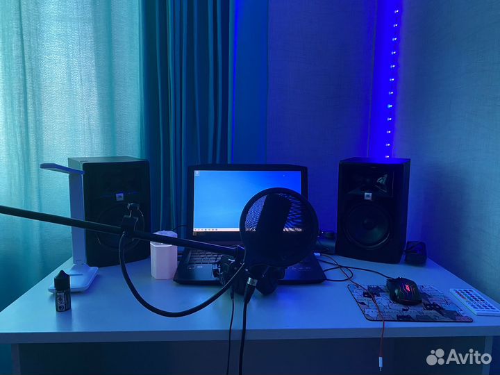 Студийные мониторы JBL 305P MkII (цена за пару)