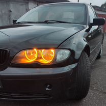 BMW 3 серия 2.0 MT, 2004, битый, 330 000 км, с пробегом, цена 450 000 руб.