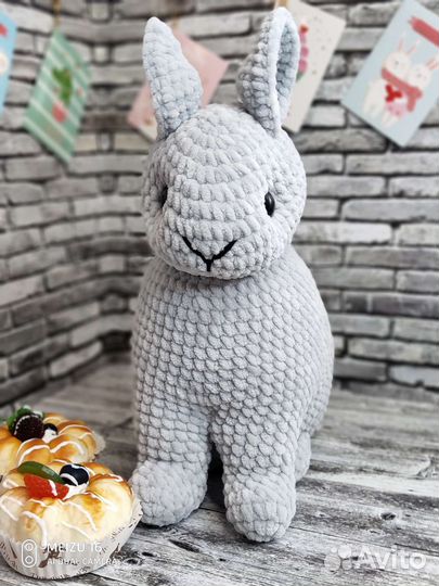 Плюшевый кролик ручной работы