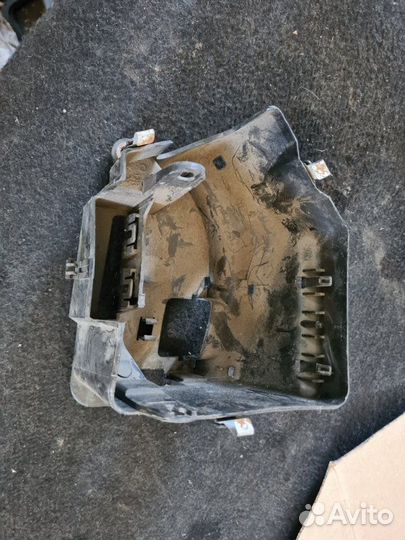 Корпус блока предохранителей Fiat Doblo 2011