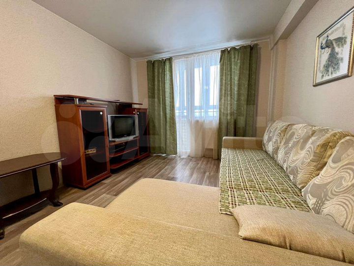 1-к. квартира, 42 м², 8/14 эт.