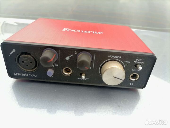 Звуковая внешняя Focusrite Scarlett solo