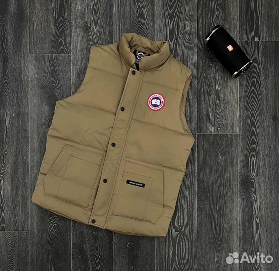 Жилет Canada Goose