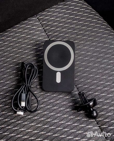 Магнитная беспроводная зарядка в авто 15w