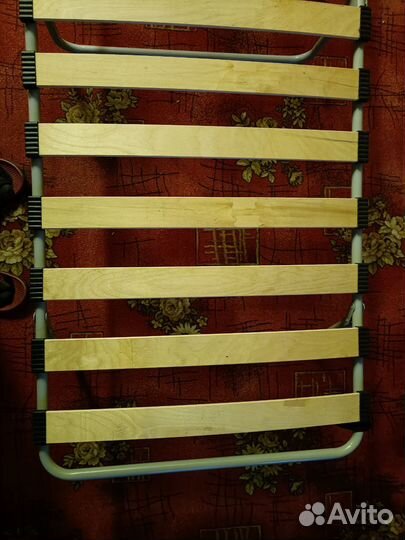 Раскладушка с матрасом на ламелях