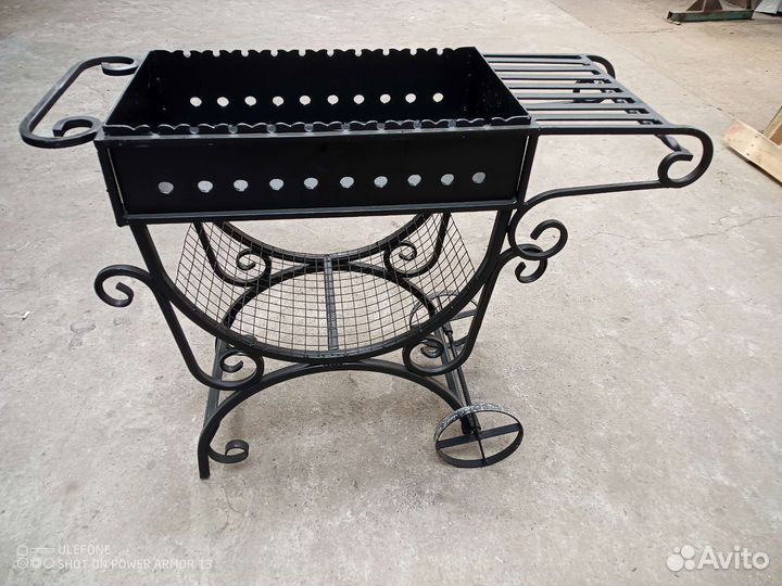Мангал на колесах