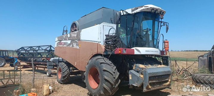 Комбайн Ростсельмаш Acros 530, 2011