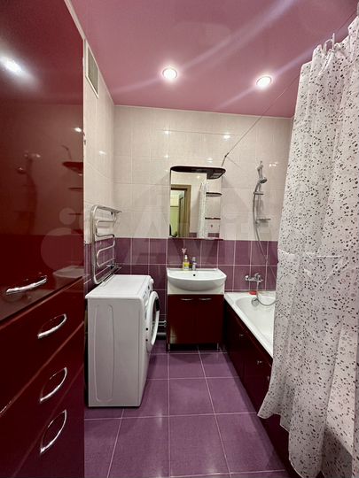 2-к. квартира, 65 м², 9/14 эт.