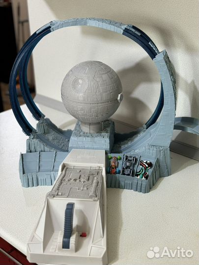 Гоночный трек hot wheels с машинками