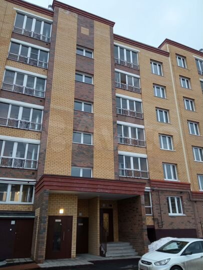 3-к. квартира, 80 м², 1/6 эт.