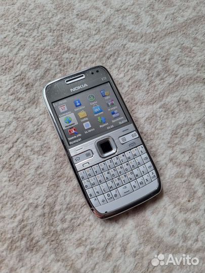 Nokia E72