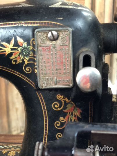 Швейная машина Naumann. Юбилейная