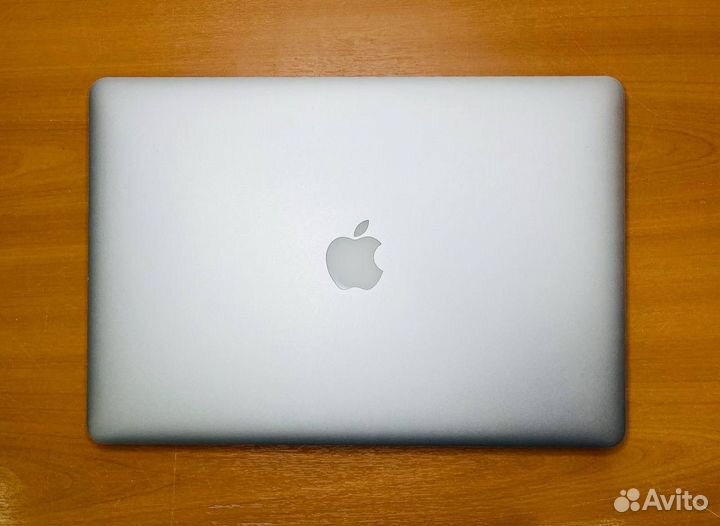 MacBook Pro 15 2015 (i7, 16 gb, 512 gb)