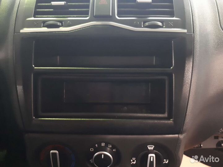 Рамка магнитолы для LADA гранта FL