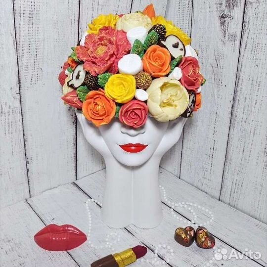 Коробочки/ящички/композмции и пр с шоколад цветами