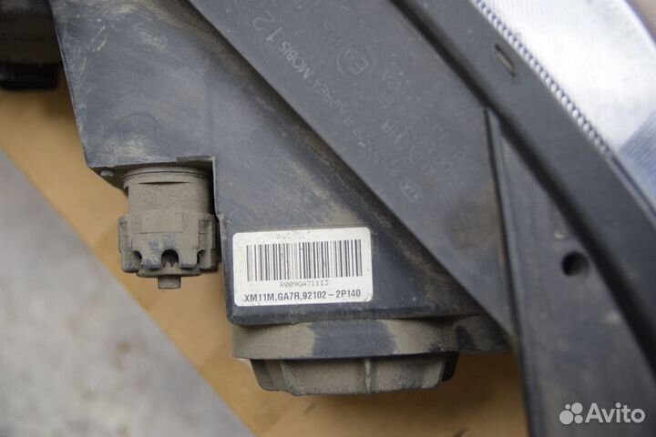 Фара правая Kia Sorento 2 XM 2009-2012