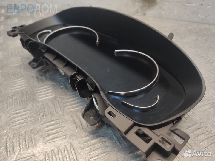 Панель приборов на BMW G30 s1140631