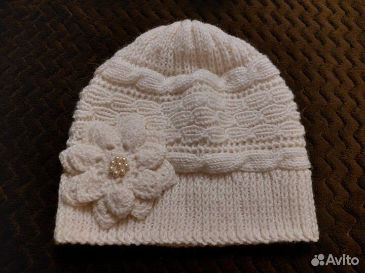 Шапка женская новая, ручная работа