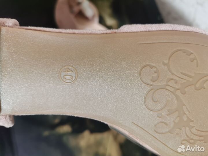 Продаются сандали