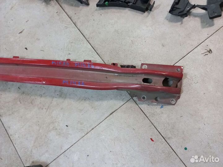 Усилитель переднего бампера Volvo xc60