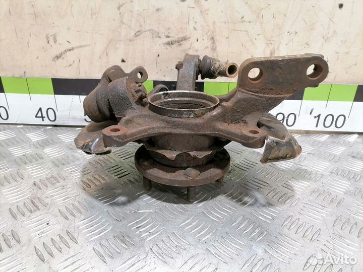 Кулак поворотный передний левый Lexus Rx 1998 2003