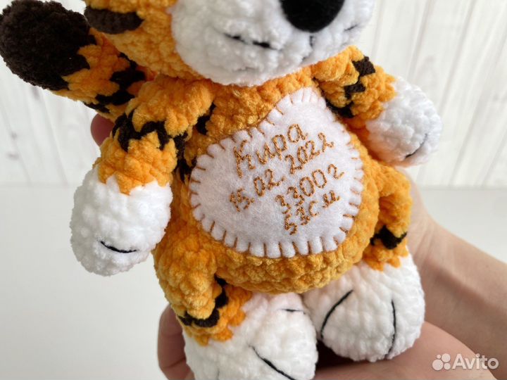 Игрушка ручной работы тигрёнок с вышивкой