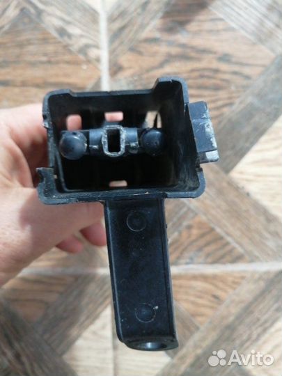 Форсунка омывателя левая Toyota Camry ACV40