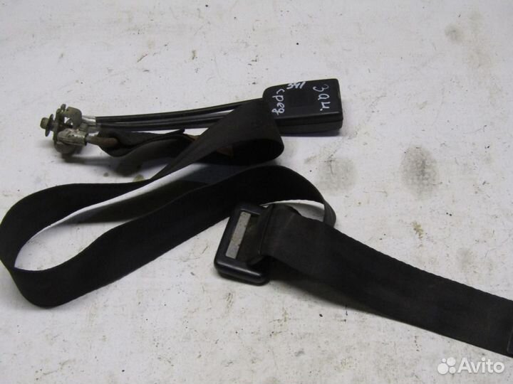 Ремень безопасности Passat B3 1988-1993