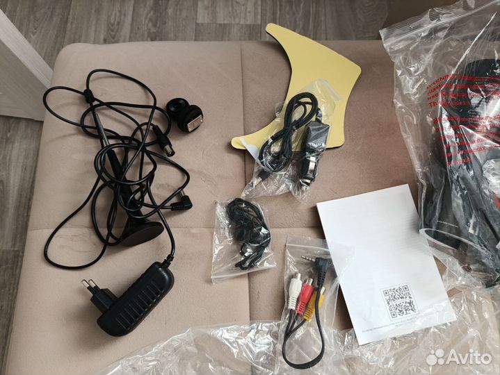 Переносной телевизор 9