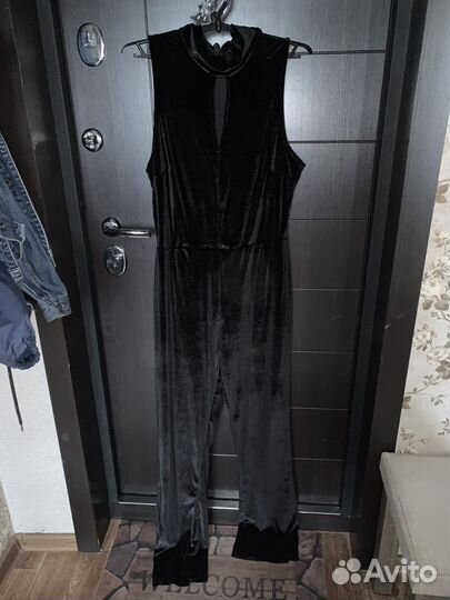 Велюровый комбинезон праздничный