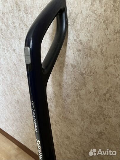 Вертикальный пылесос