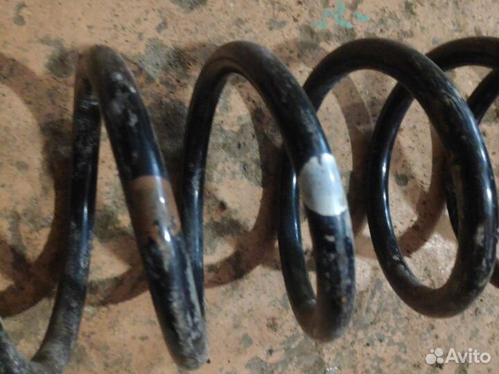 Задняя пружина Mazda 3