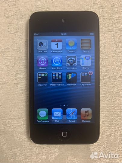 Плеер iPod touch 4