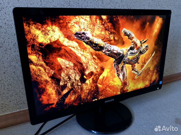 Philips 22' тонкий мультимедийный в идеале