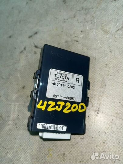 Блок комфорта Toyota Land Cruiser UZJ200 2UZ-FE