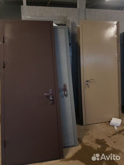 Стальная дверь с отделкой от производителя