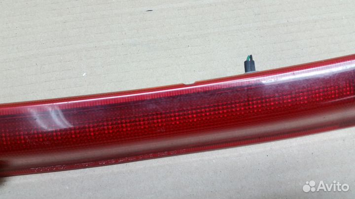 Верхний стоп-сигнал lexus lx 470