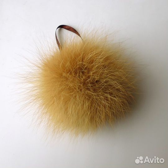 Помпон из меха лисы рыжей