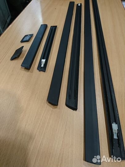 Комплект молдингов Е34 верхние