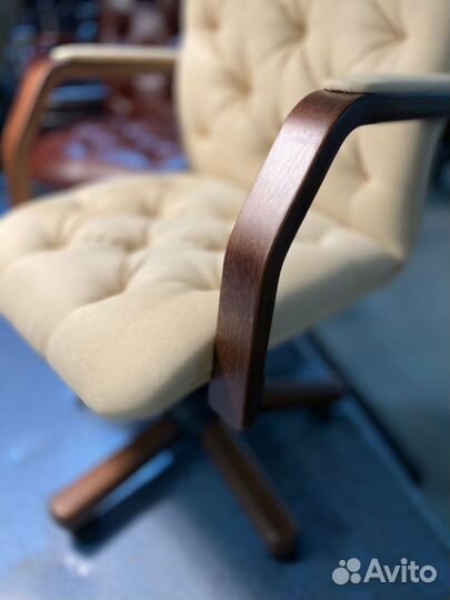 Компьютерное кресло