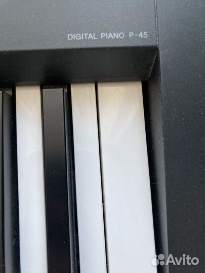 Цифровое пианино yamaha P-45 + стойка