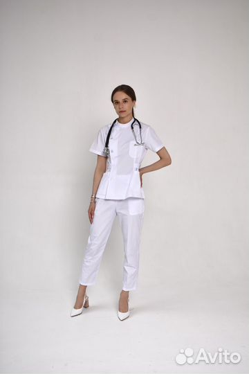 Медицинский костюм женский