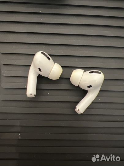 Беспроводные наушники apple airpods pro 1