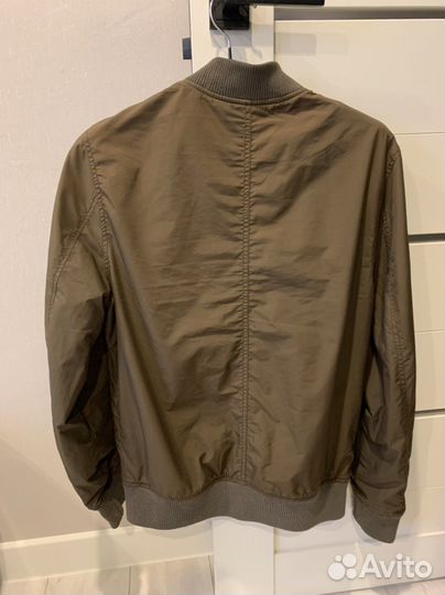Куртка бомбер hm
