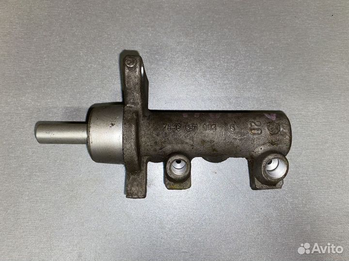 Цилиндр тормозной главный Renault Logan