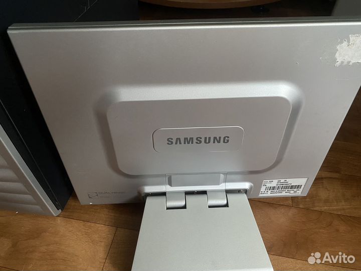 Монитор samsung