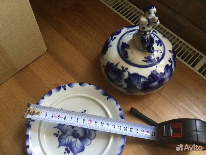 Гжель икорница с осетром, блинница