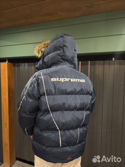 Пуховик supreme x jordan