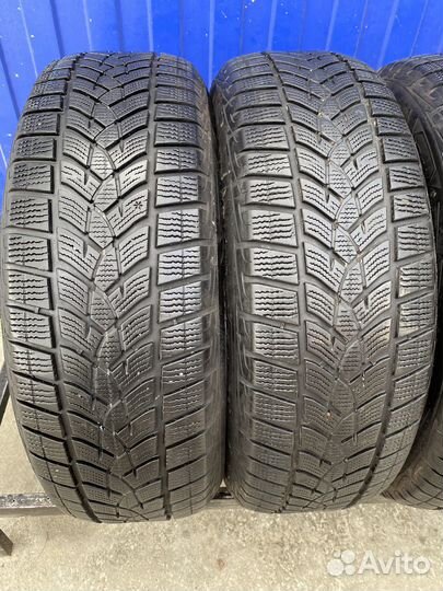Goodyear UltraGrip Performance Gen-1 215/65 R17